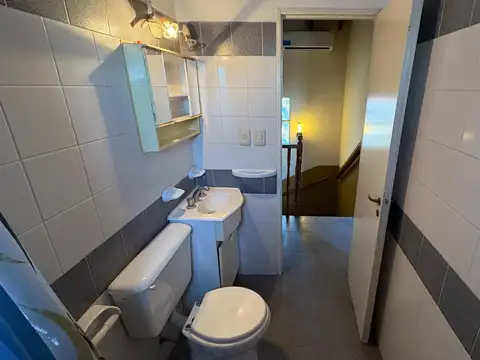Depto Tipo Casa 3 ambientes con 2 baños