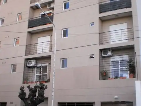 Paunero 1800, Piso 4