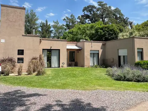 Casa en venta en Barrio Praderas de San Ignacio