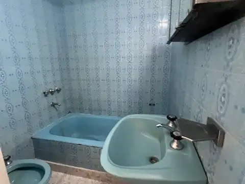 Ramon Falcon 7200, Piso 7