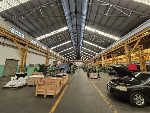 Galpón Industrial 5300 m2 170 Kva instalados