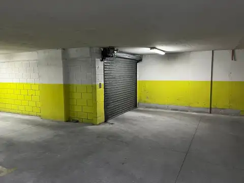 Paseo Colon, Av 1400