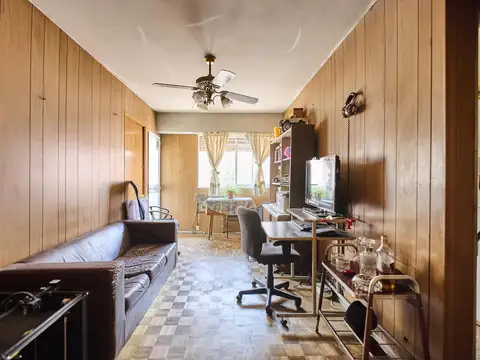 Bahía Blanca  al 400 esquina Av. Avellaneda