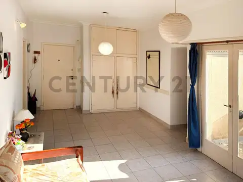 Venta de departamento 2 ambientes, a  200 metros del mar, Miramar.