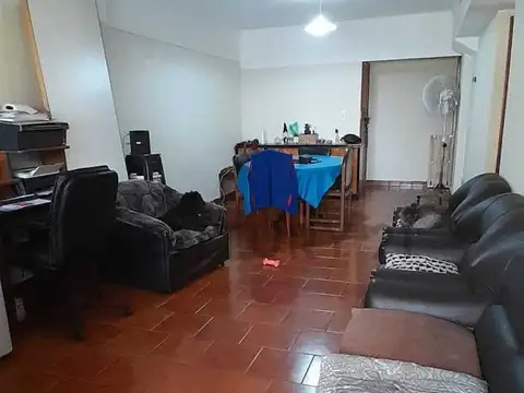 Departamento 4 ambientes con 2 baños