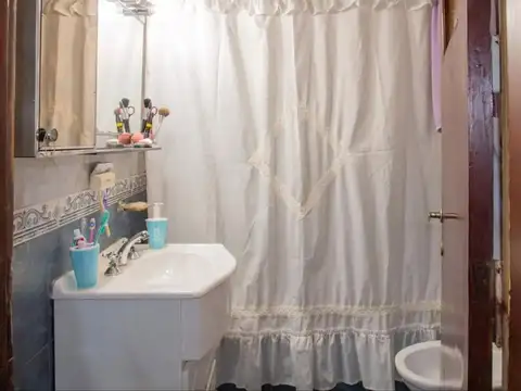 Depto Tipo Casa en Venta con 1 cocheras