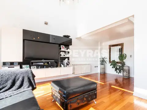 Departamento en Venta con 2 cocheras