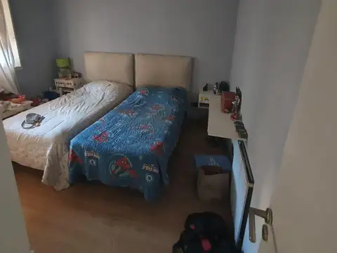 Casa en Alquiler con 2 cocheras