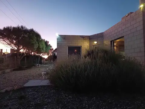 Trofon e/ Jarillal y Avenida Prefectura Naval Argentina