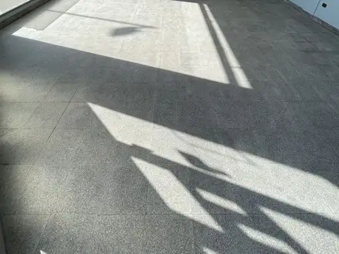 Local en Alquiler en Tolosa, $ 700.000