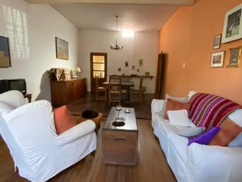 Casa en Venta en Munro, USD 220.000