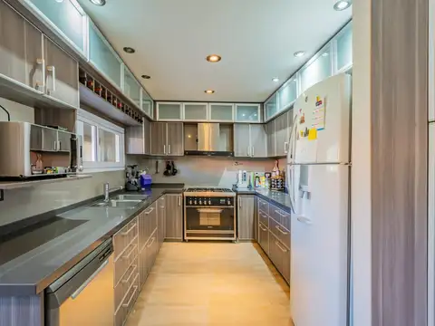 Casa en Venta en Carapachay, USD 520.000