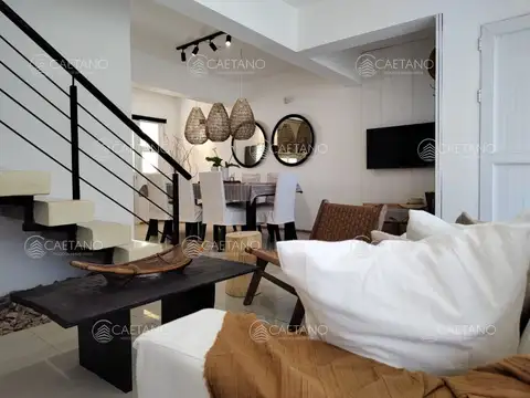 Casa en Venta en Manantiales, USD 309.000