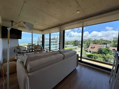 Departamento en Alquiler con 1 cocheras