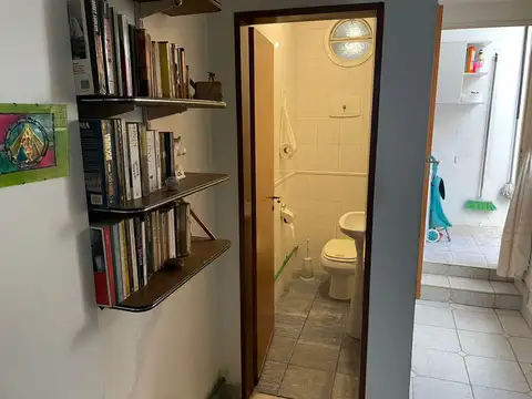 Casa 5 ambientes con 1 baño