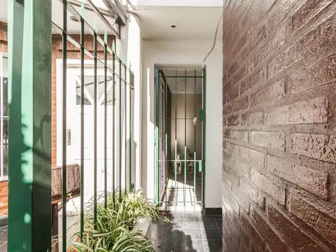 Depto Tipo Casa en Venta con 1 cocheras