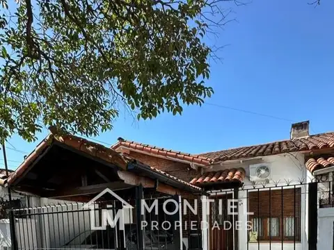 Casa Chalet  en Venta en Ciudad Jardin, Tres de Febrero, G.B.A. Zona Oeste