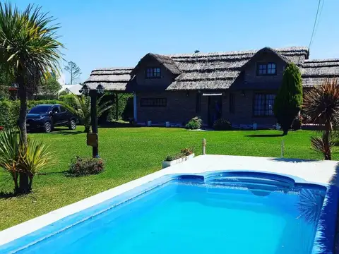 Venta de Casa  3 ambient en Exaltación de la Cruz