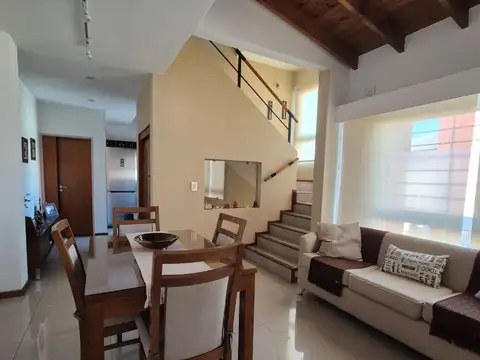 Depto Tipo Casa en Venta 10 años