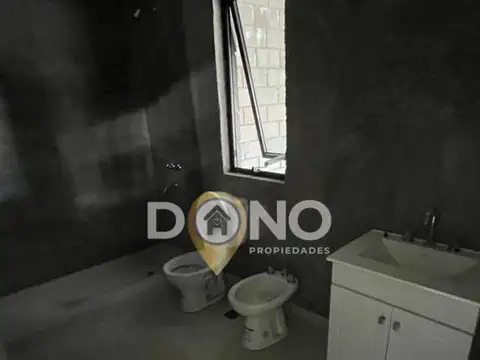 Galpon en Venta en Berazategui, USD 1.900.000