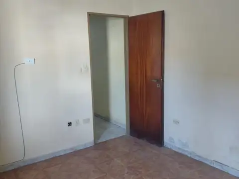 Depto Tipo Casa 2 ambientes con 1 baño