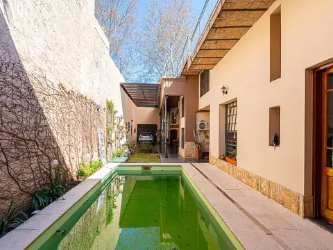 Casa 6 ambientes con 3 baños