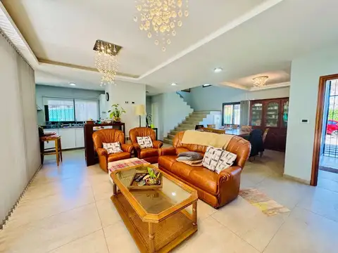 Casa en Venta de 4 dormitorios