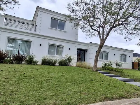 Casa En Venta En Barrio Vistas Puerto Del Lago