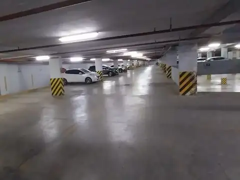 ¡ALQUILER! Cochera en TERRAFORTE - Av. Sagrada Flia.