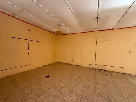 Local en Venta 35 años