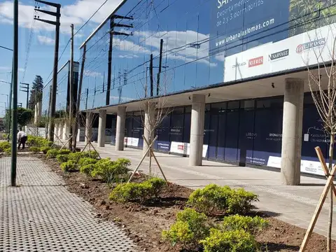 Local en venta de 100 m2 en Complejo Urbana Las Lomas - San Isidro