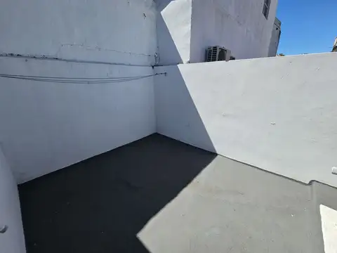 Depto Tipo Casa en Alquiler de 1 dormitorio