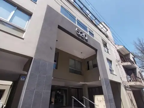 Alquiler de Monoambiente sobre Dean Funes al 500, Salta Capital