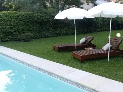 ESPECTACULAR CASA EN EL CORAZON DE FISHERTON   TERRENO 750 M2 + 310 M2 CONSTRUIDOS ! 4 DORMITORIOS.