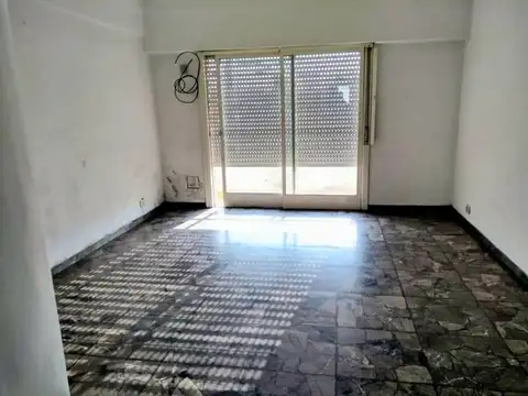 Almirante Brown 4610 , Piso 1