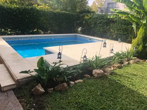 Casa en Venta en Las Orquideas, USD 289.000
