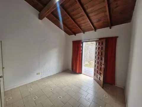 CASA EN VENTA B° SAN IGNACIO 2 DORM