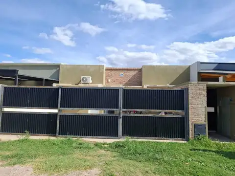 Venta de Complejo de 3 Departamentos de 1 dorm.