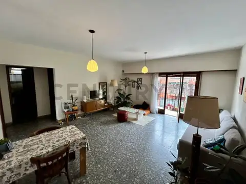 Emilio Lamarca 3100, Piso 1