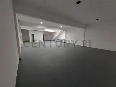 Local en Venta 1996 años