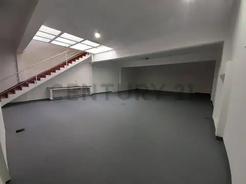 OPORTUNIDAD, local en venta de 303 mts