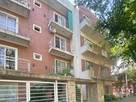 Gral Mitre 1500, Piso pb