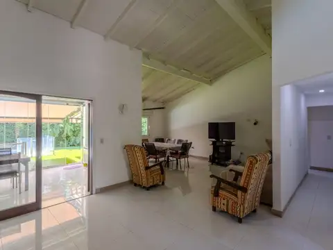 Casa en Venta con 1 cochera