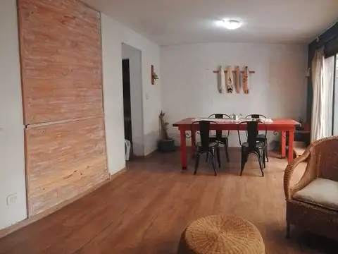 Casa 6 ambientes con 3 baños