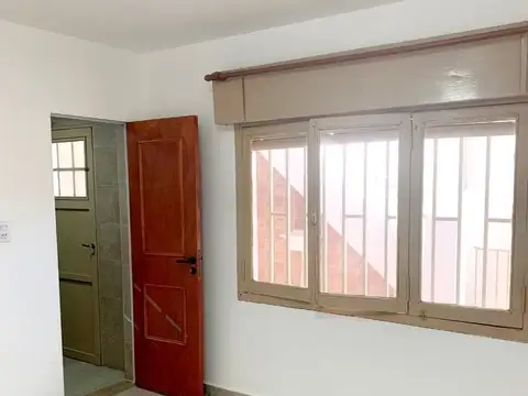 Depto Tipo Casa en Venta de 2 ambientes