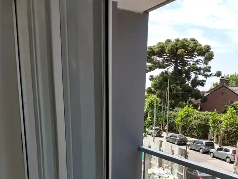 DEPARTAMENTO 2 AMBIENTES ESCUCHA OFERTA