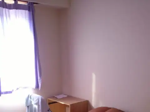 Impecable piso de 5 Ambientes con dependencia a la venta 100 M2 Monserrat