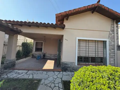 Casa en Venta con 1 cochera