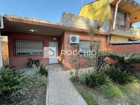 Casa en venta 3 ambientes J.L Suarez