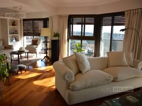 Departamento en Venta con 3 cocheras